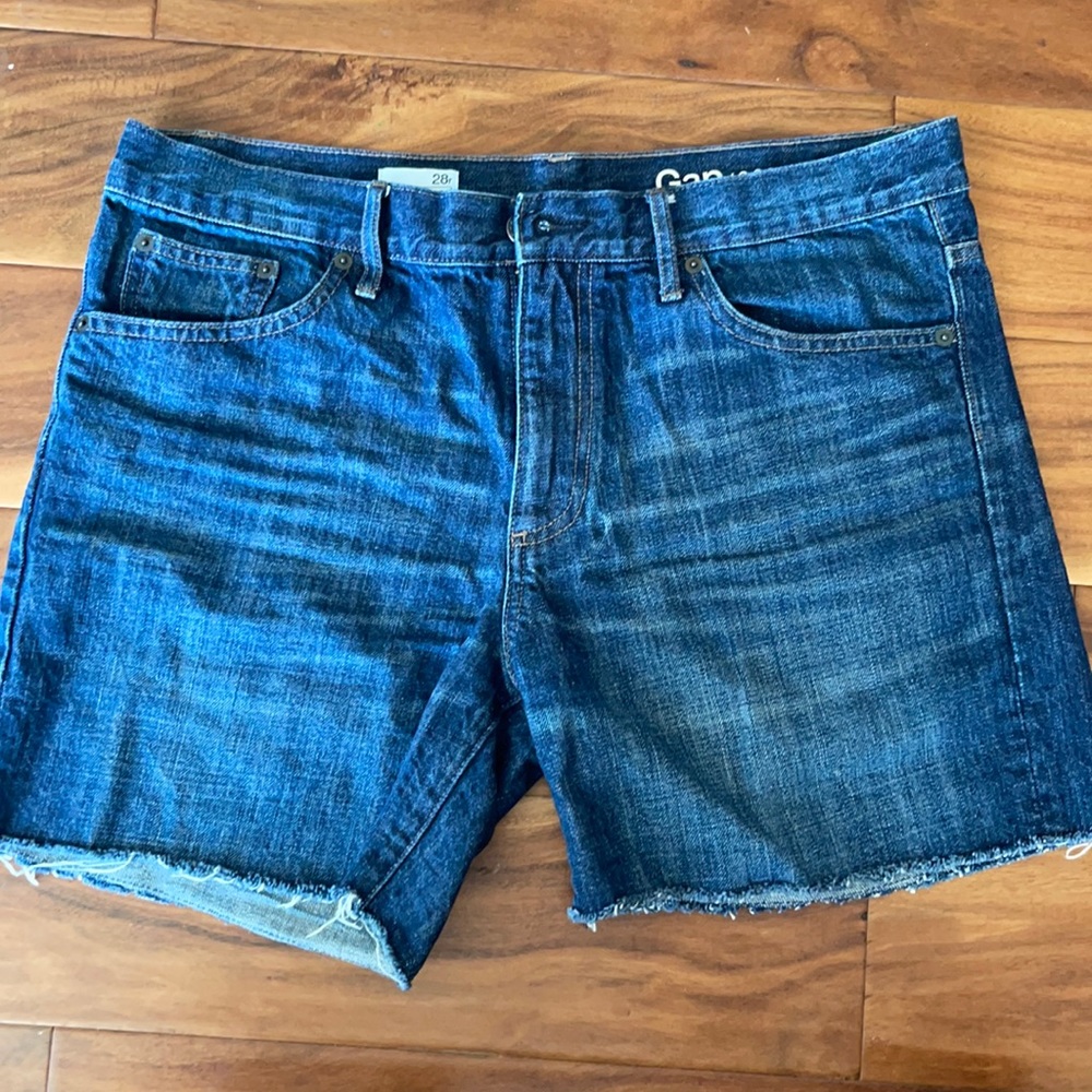 Classic GAP Denim Shorts, Size 28r